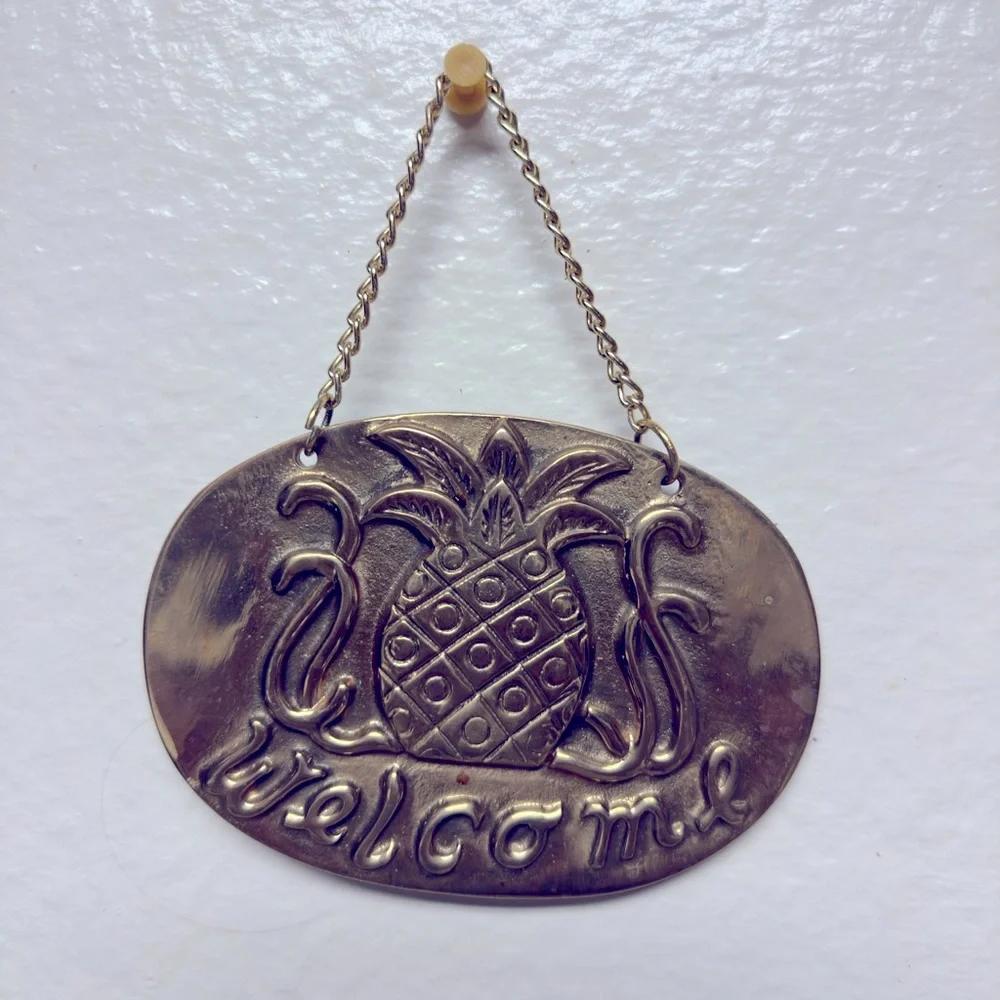 Vintage Grand millennial style brass Welcome Pineapple Wall hanger